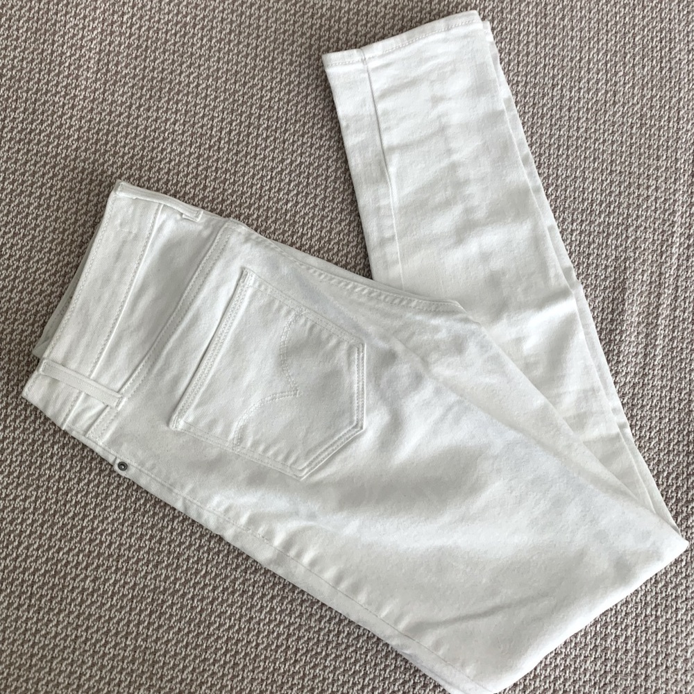 White Skinny Levi Jeans